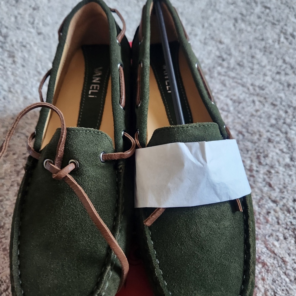 New Vaneli dark green drivers